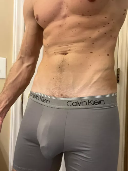 (29) I command you to bury your face in my Calvin’s 