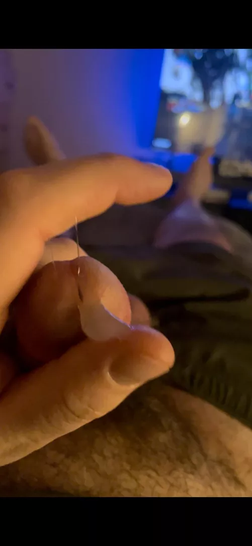 33m str8 and drunk looking for a sissy to edge me. Kik: tailtagger1991