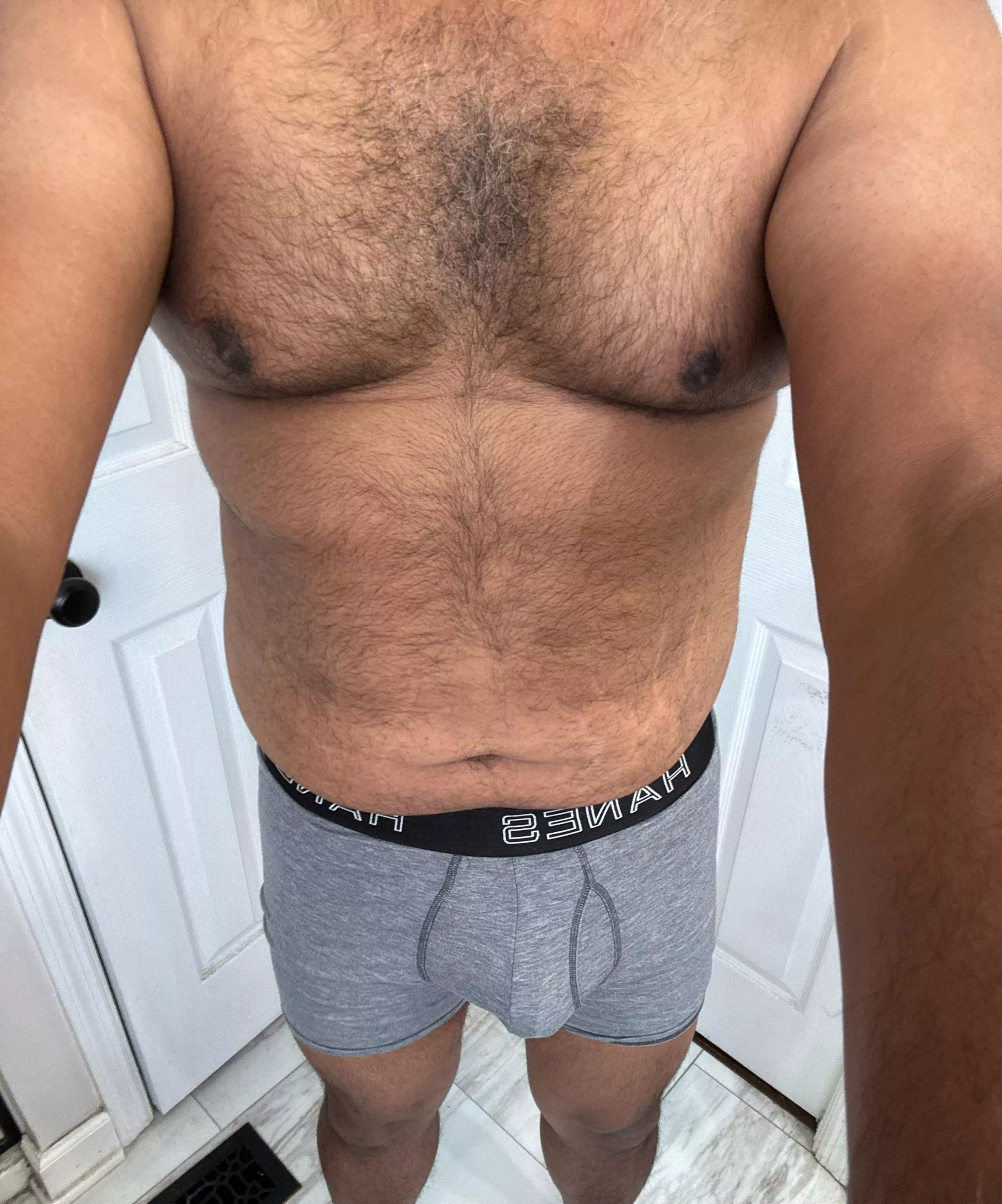 (41) M with a dad bod. Be gentle!