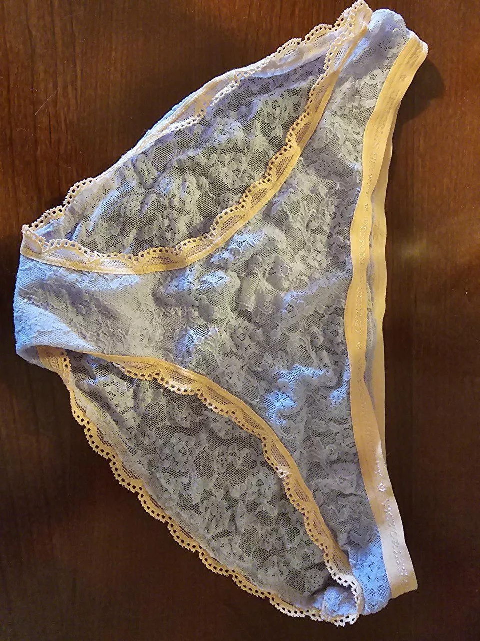 [45] Who would tag my wife's panties?