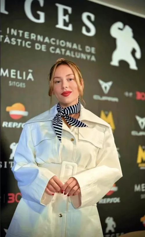 A french girl to genuily talk about Ester?