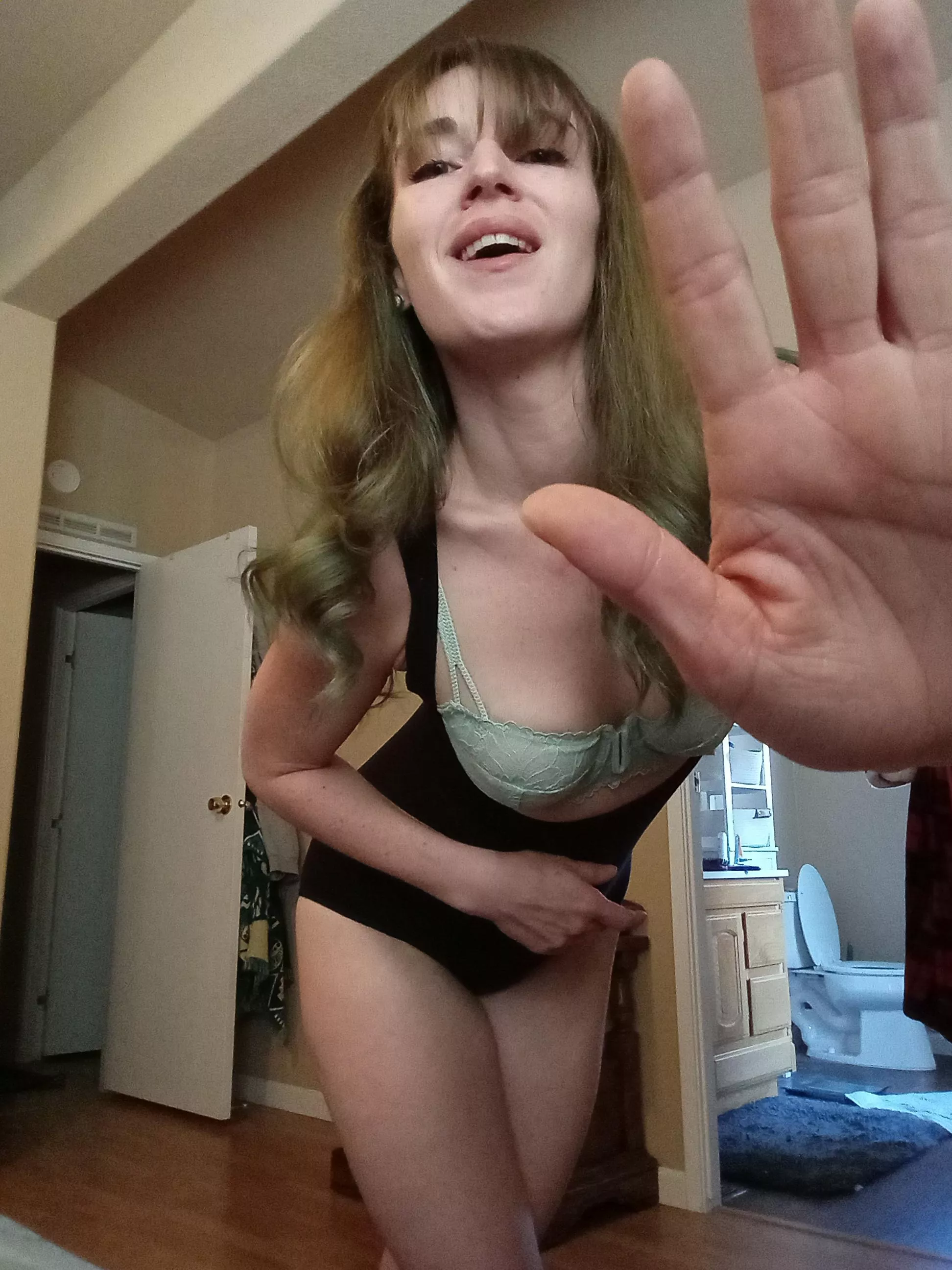 All these new friends got me hard-core cheesin 