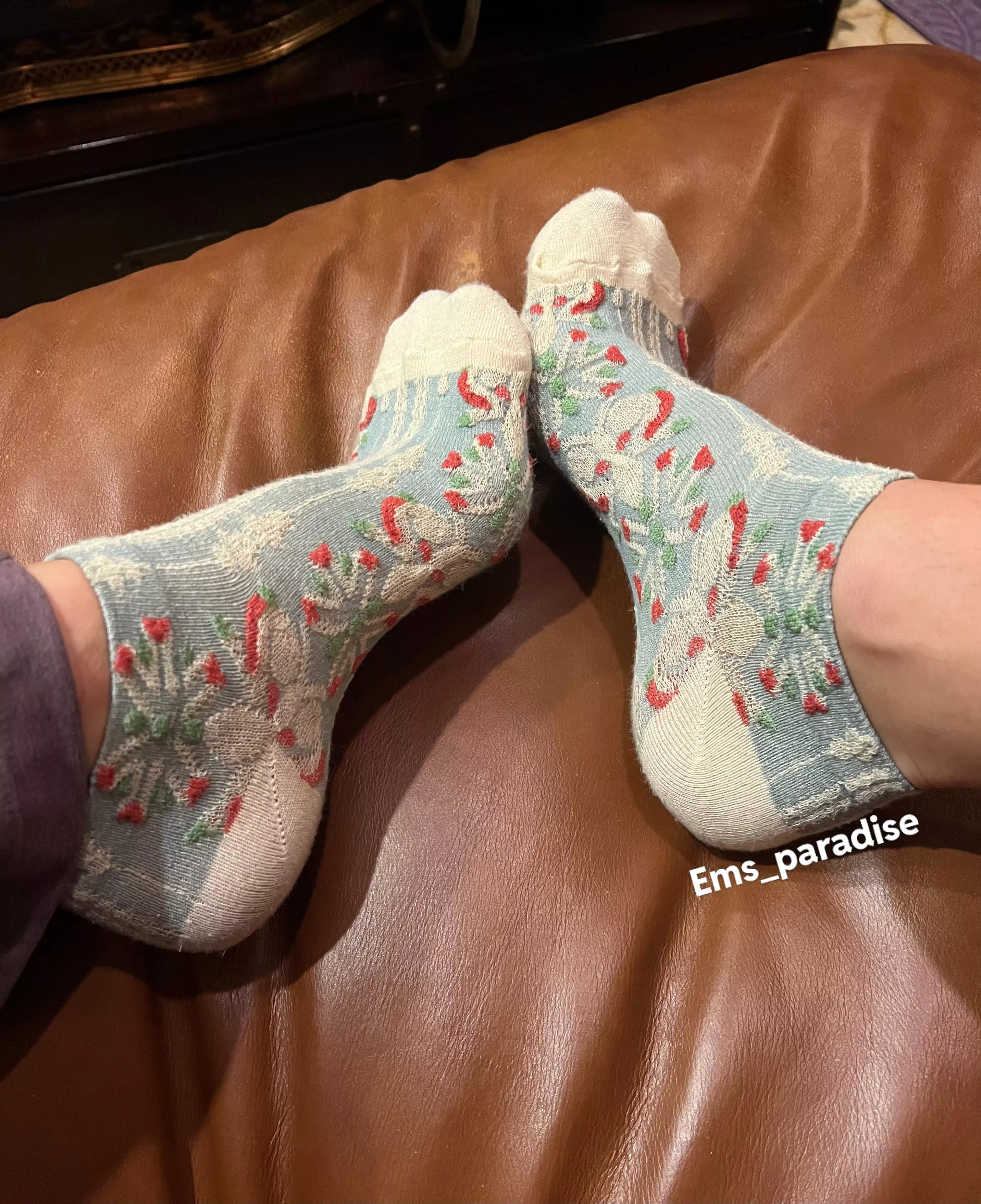 Can I watch you slowly peel these off? 😈🥰