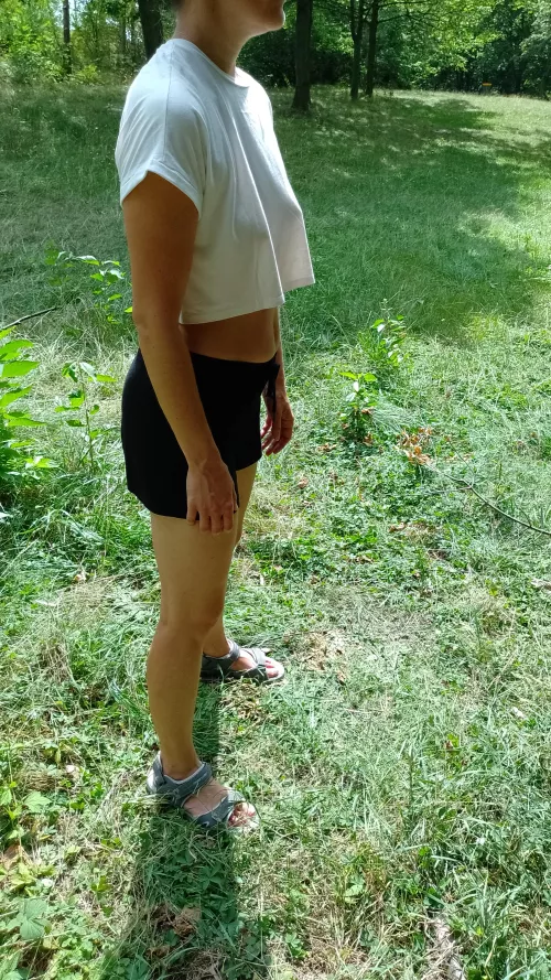 Crop top and sun