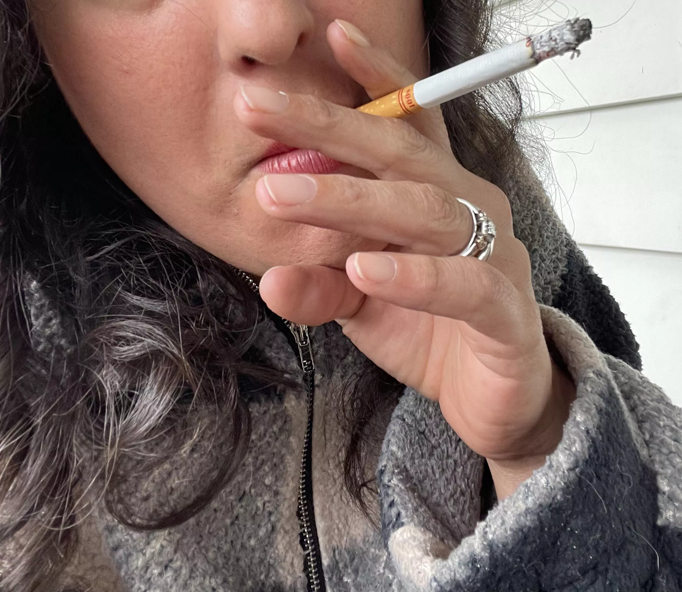 Cum enjoy a smoke