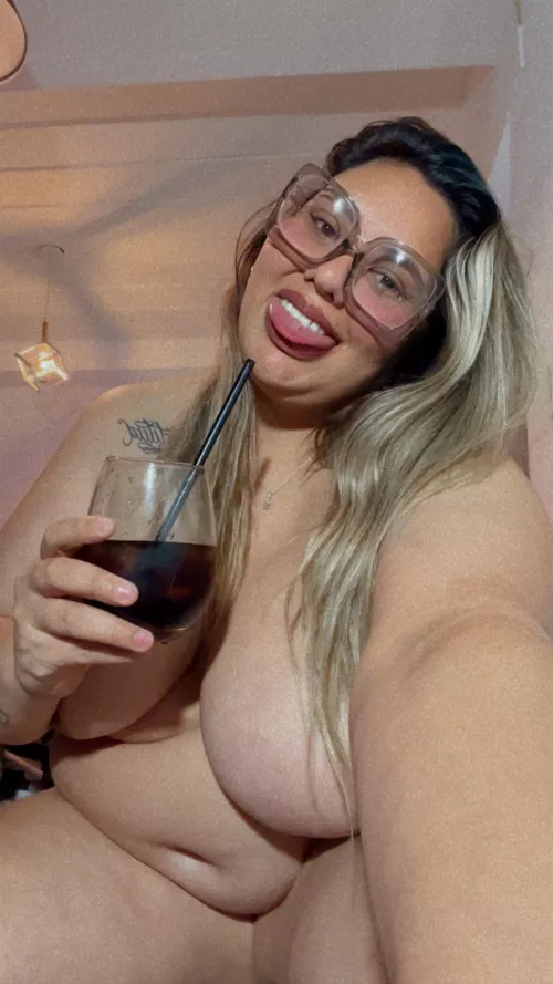 Do you think my belly will be too round after two liters of soda?