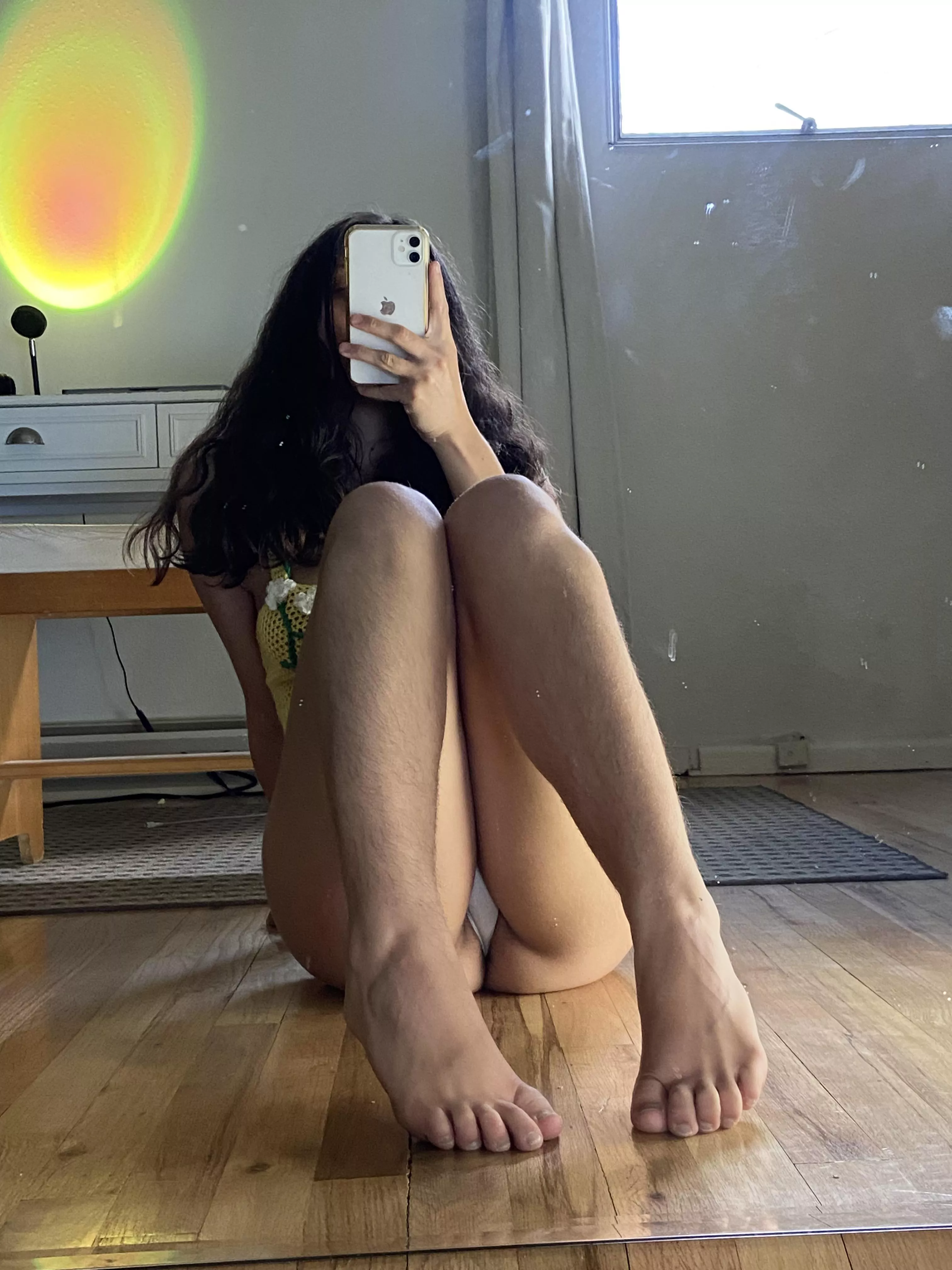 Do you think my legs are hot? 