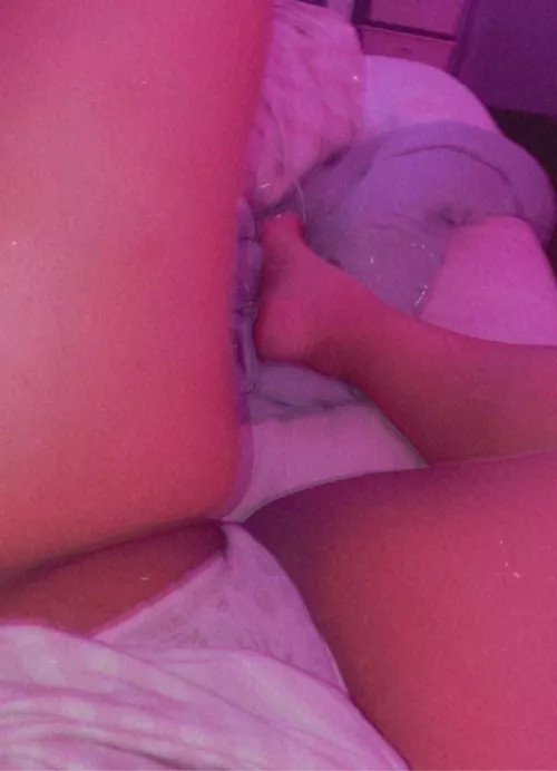 Does anyone mind a girl on her period 😭