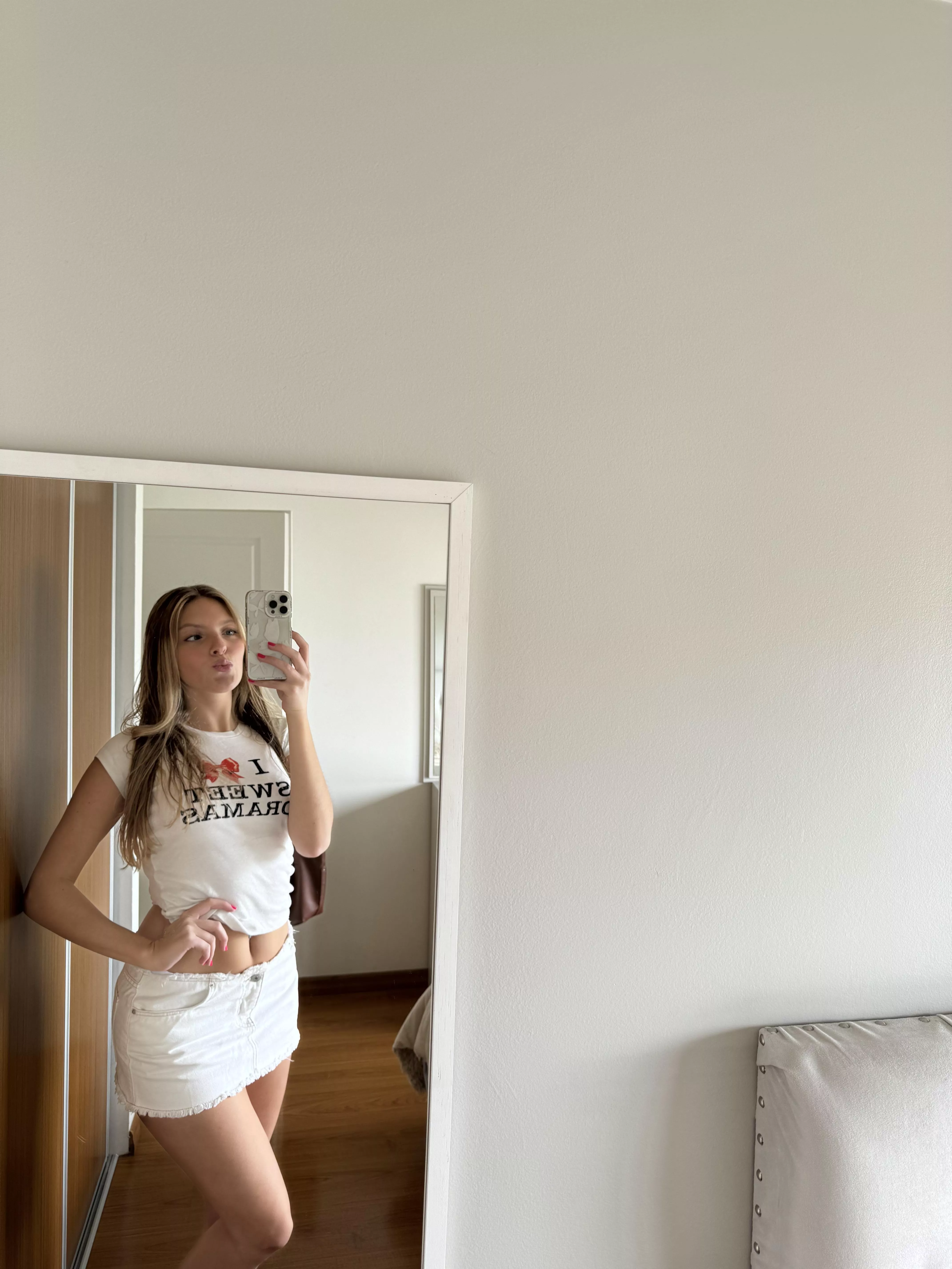 Feeling cute and date-ready! Text me!