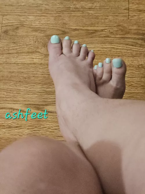 Feet after a long day at work(oc)