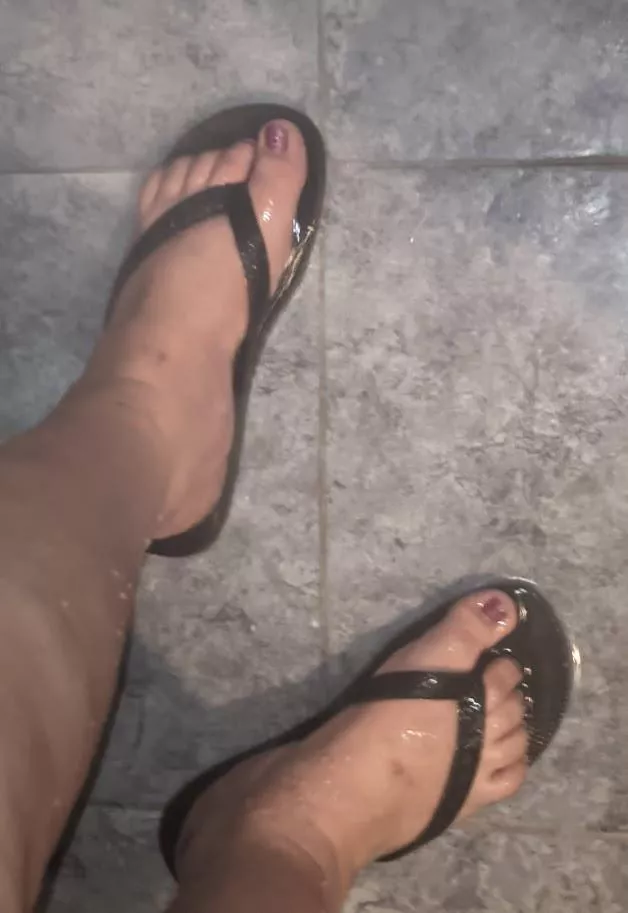 Getting wet under the shower is one of my fav things in the day