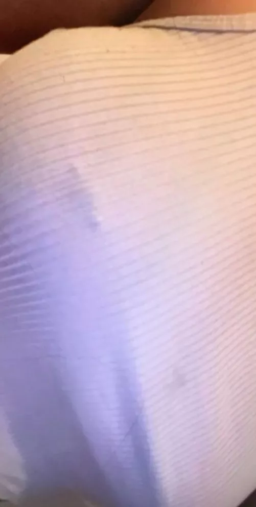 Girl 21 here… looking for a couple to let him look…😌