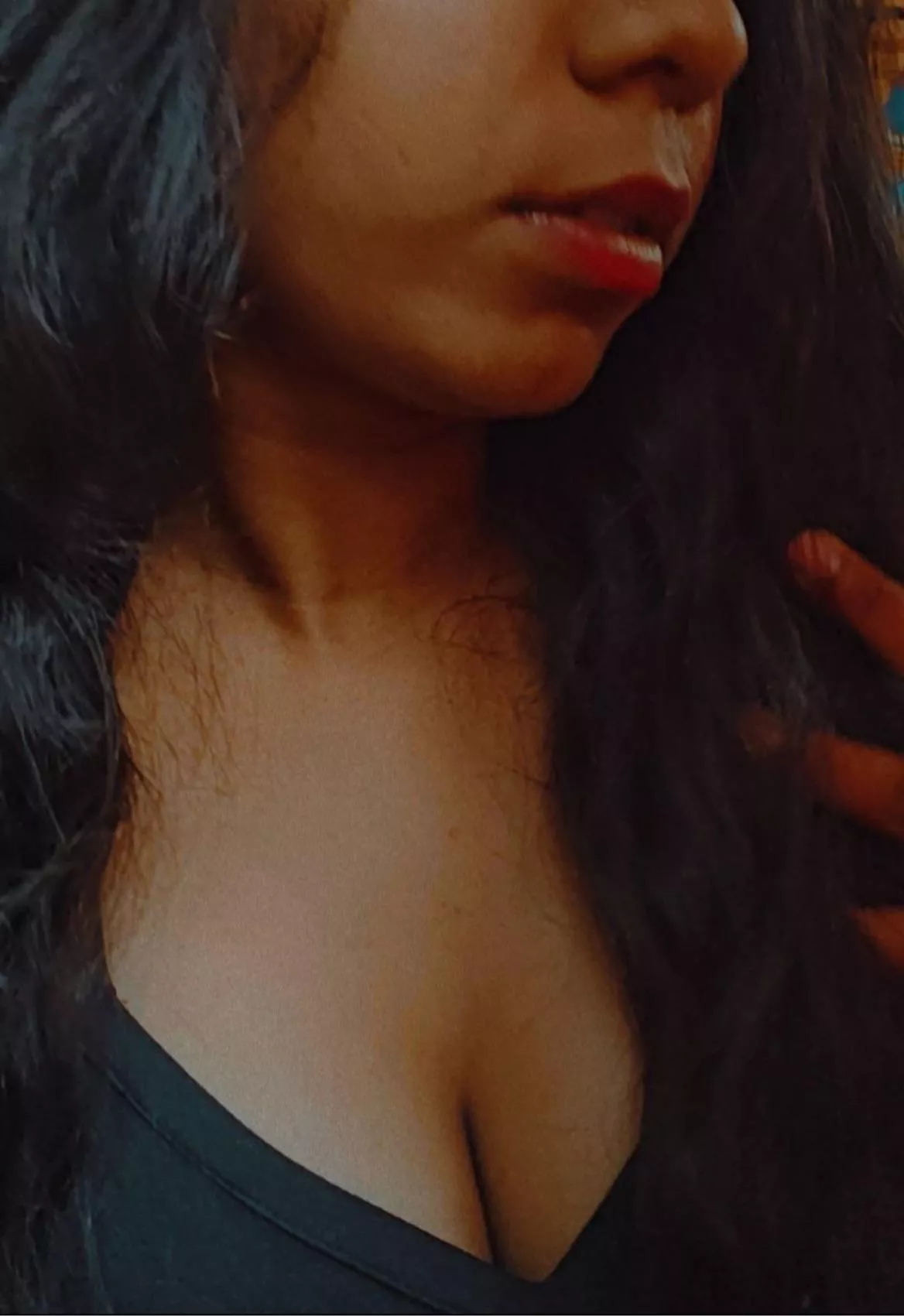 Good morning  21 f hear can anyone ask me  wt u want I will reply to all of them u guys can ask anything 