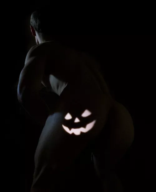 Happy Halloween to my first love, TheMaleForm 🎃