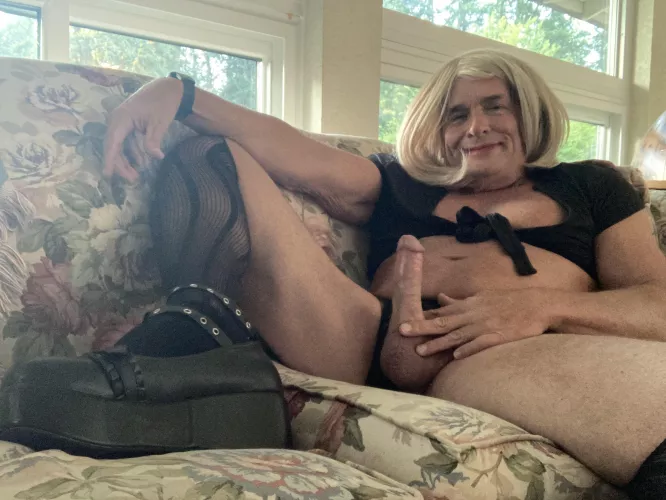 Hard CD mommy looking for boys