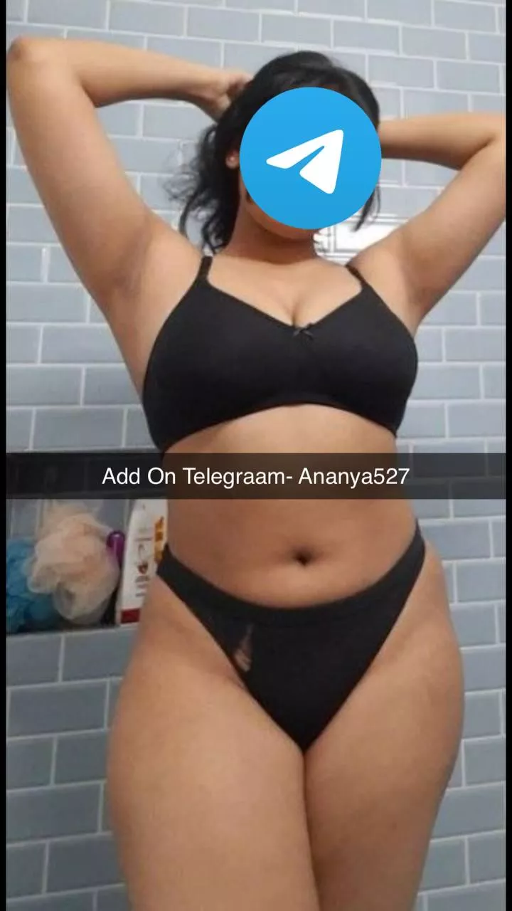 Honey,,, I had a naughty dream last night and guess who was in it? F20