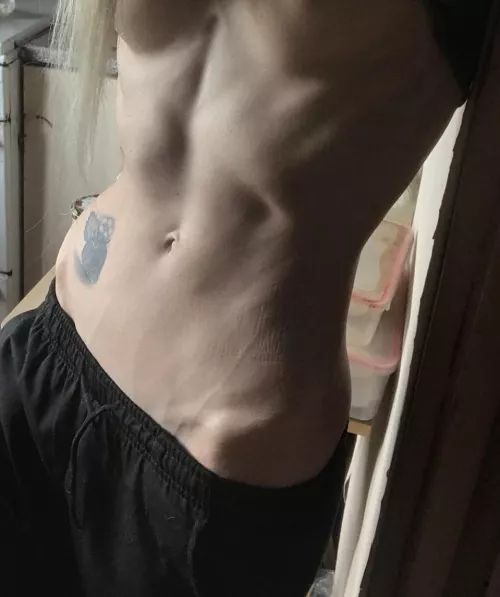 Hot in low rise shorts 