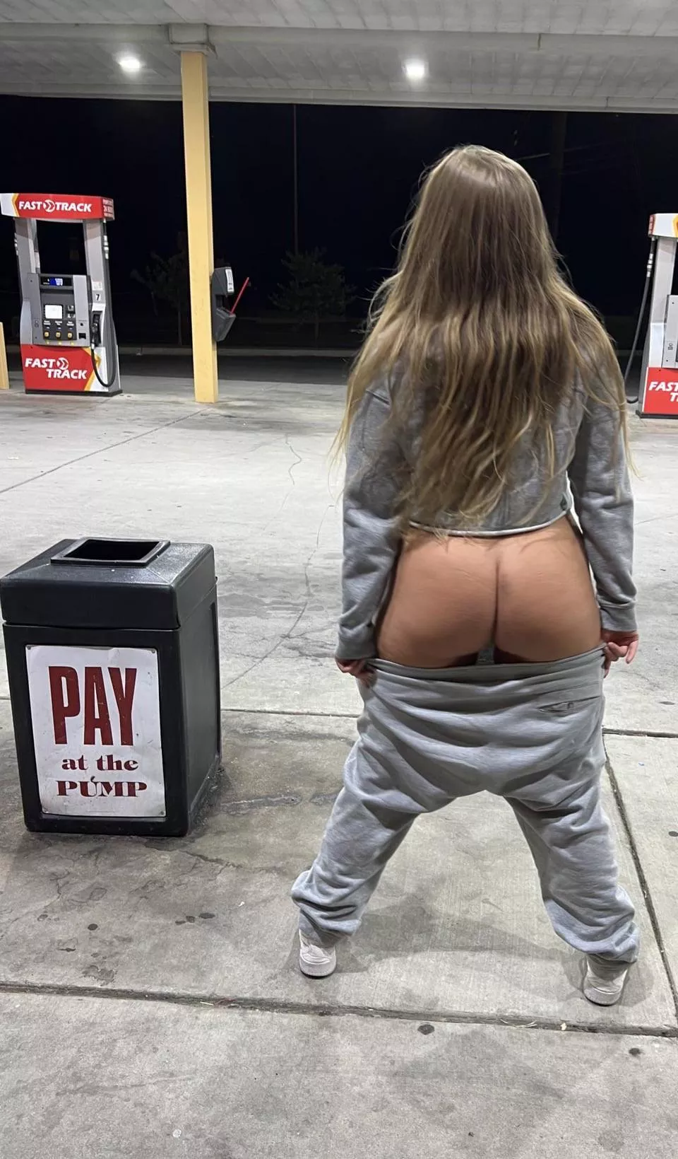 How white girls be at hood gas stations when ovulating 