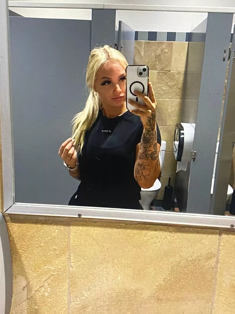 i bet i turn u on... dont i ;) (sydney)