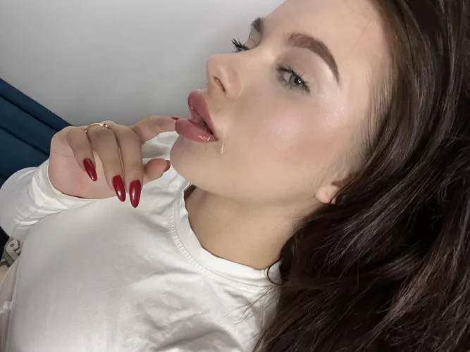 I can't get enough of making a mess with my spit!