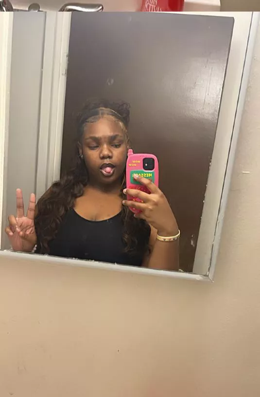 I deserve to be worshipped 👑