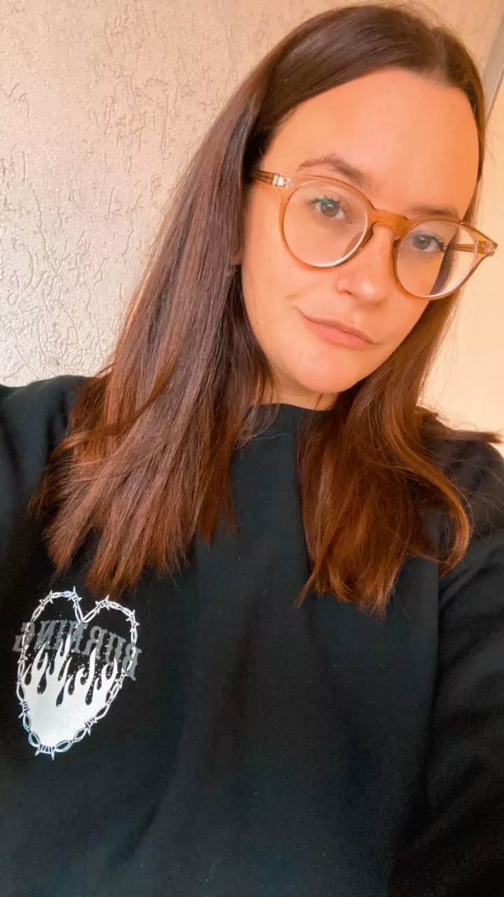 I feel pretty with glasses 