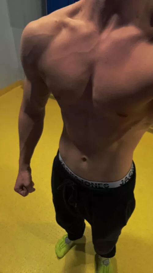 I know u like my body 😏