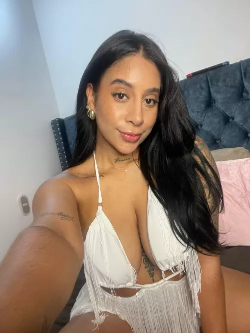 I never post with clothes on