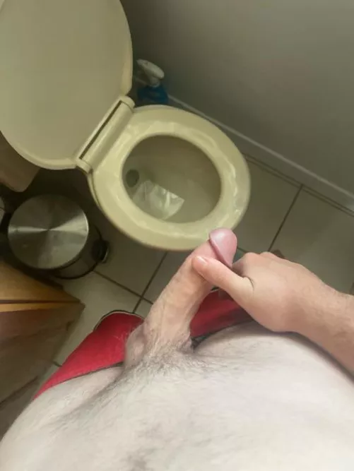 I wanna watch someone cum to me fucking my gf 