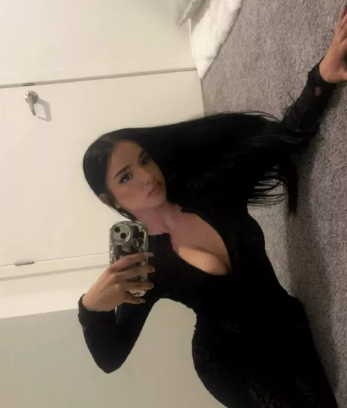 I'd love to hang out with you tonight 