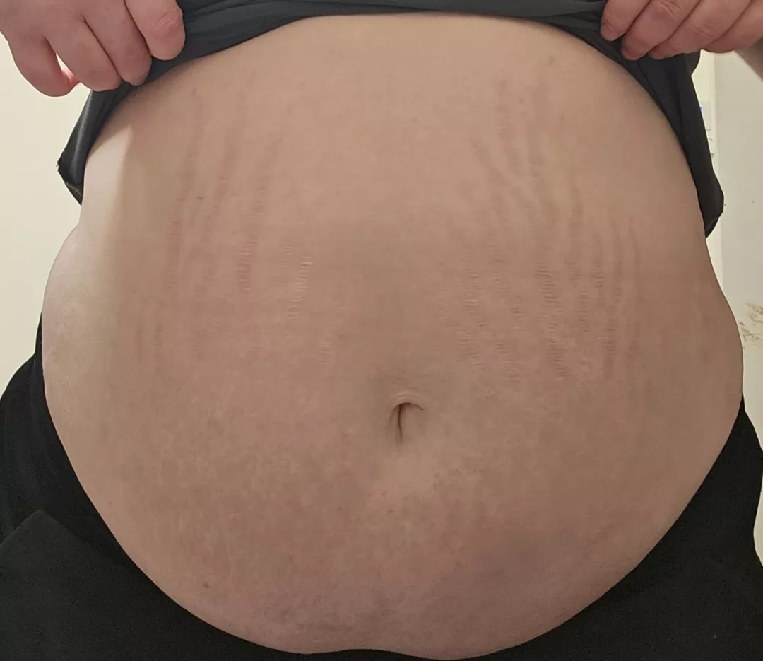 I'm so full but I wanna keep eating ! Anyone wanna help ? 😉