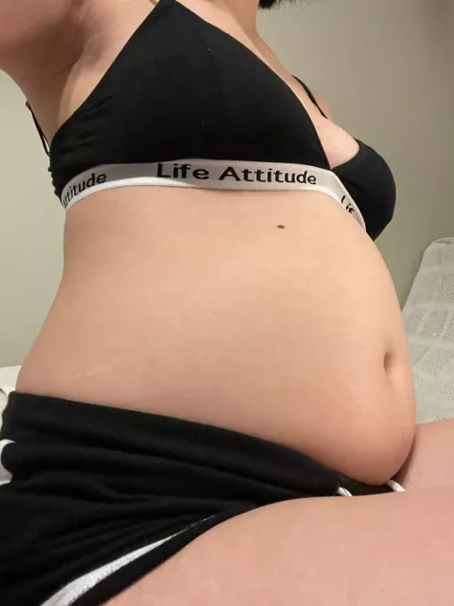 I'm so hungry, how many tiny males are here to satisfy me? {nb}