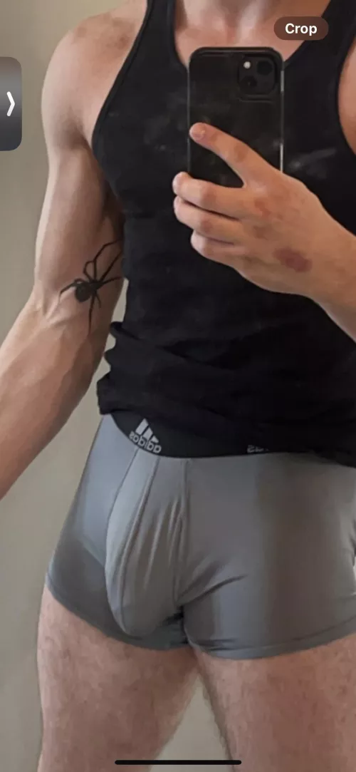 i’m straight but pay me right and that can change ;)