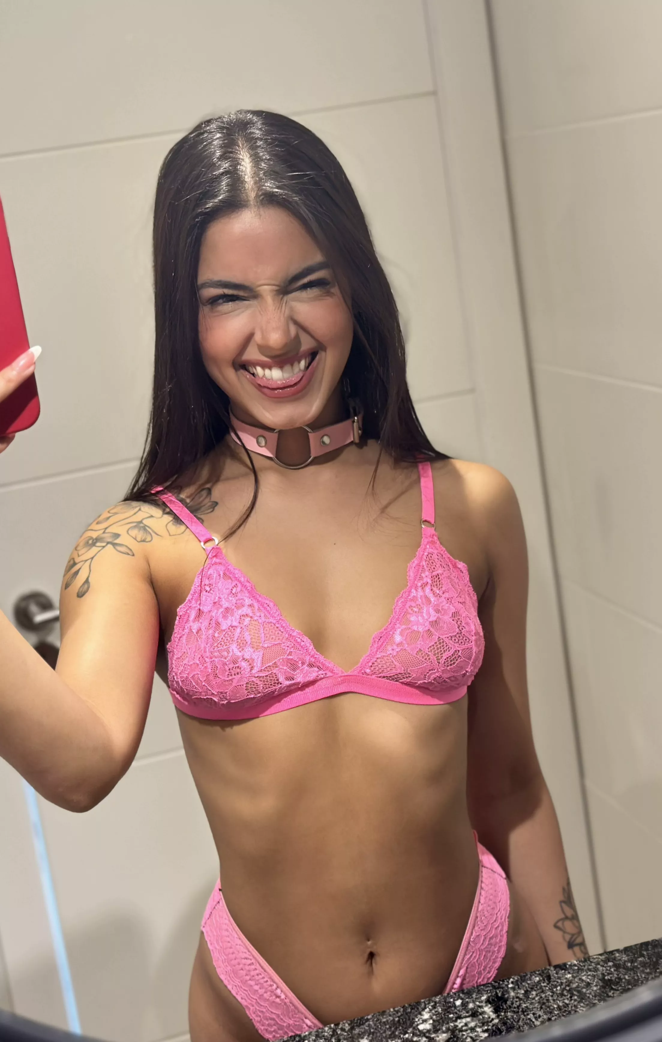 I’m thinking about all the ways I could make you want me, rate me.