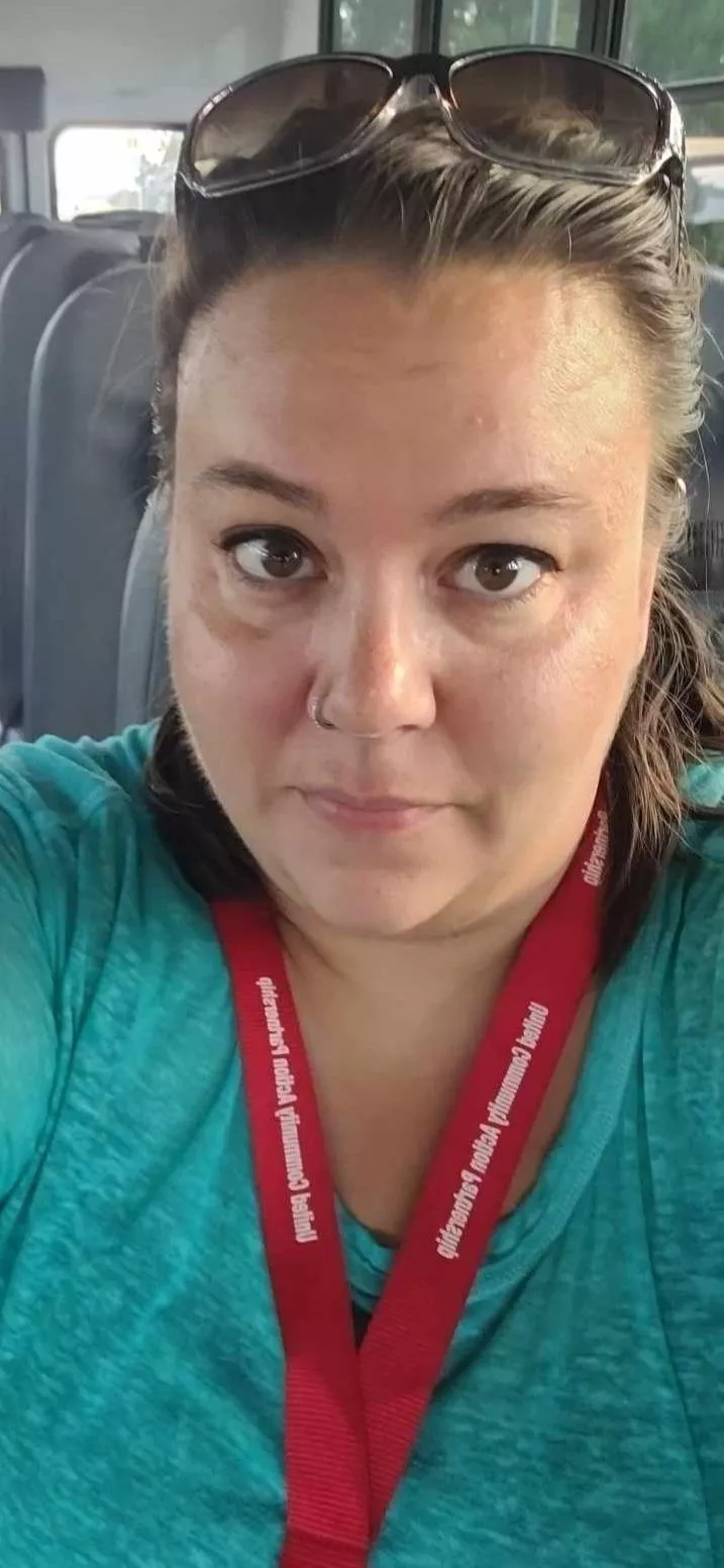 It's almost the weekend again, I think it's time for another anal gangbang. Any big dick daddy's want to join in. 35 F ~ for MMM