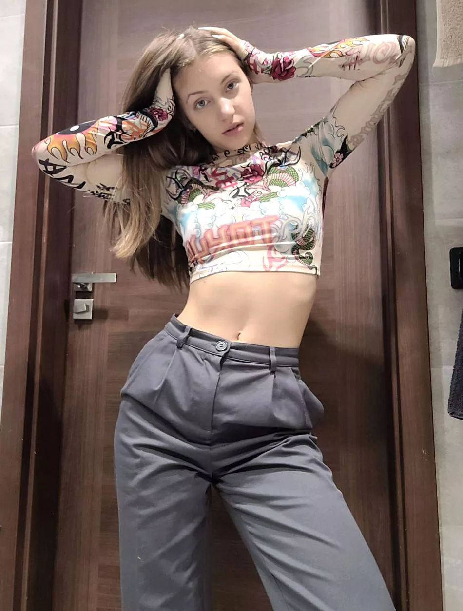 just sharing my cute crop top! <3