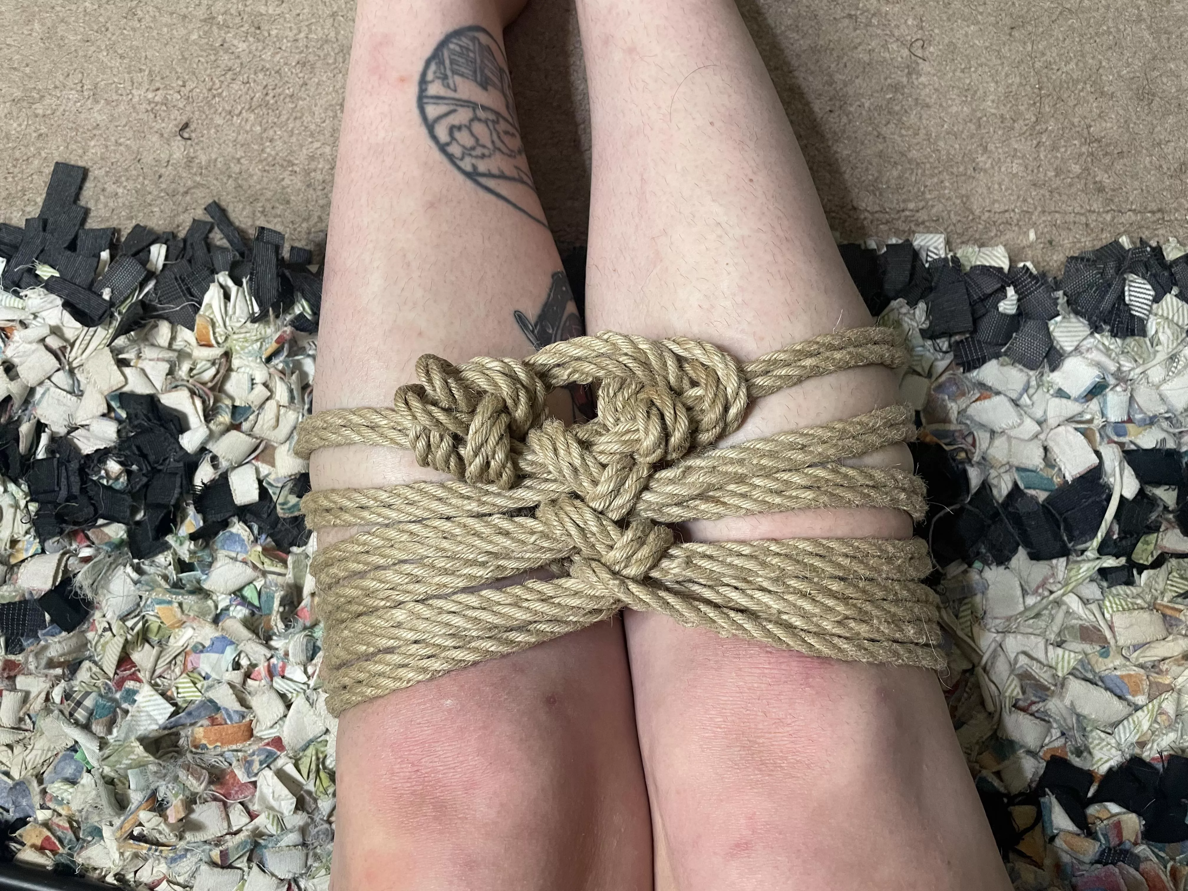 Keeping my legs together 😜 