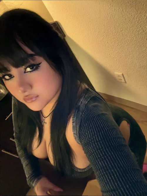 Let me sit on you 😈