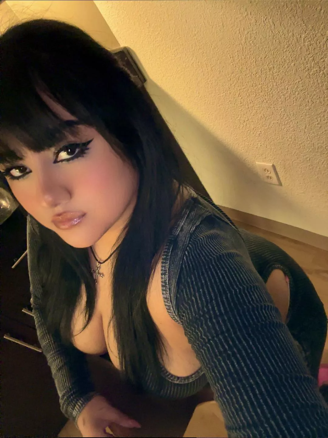 Let me sit on you 😈