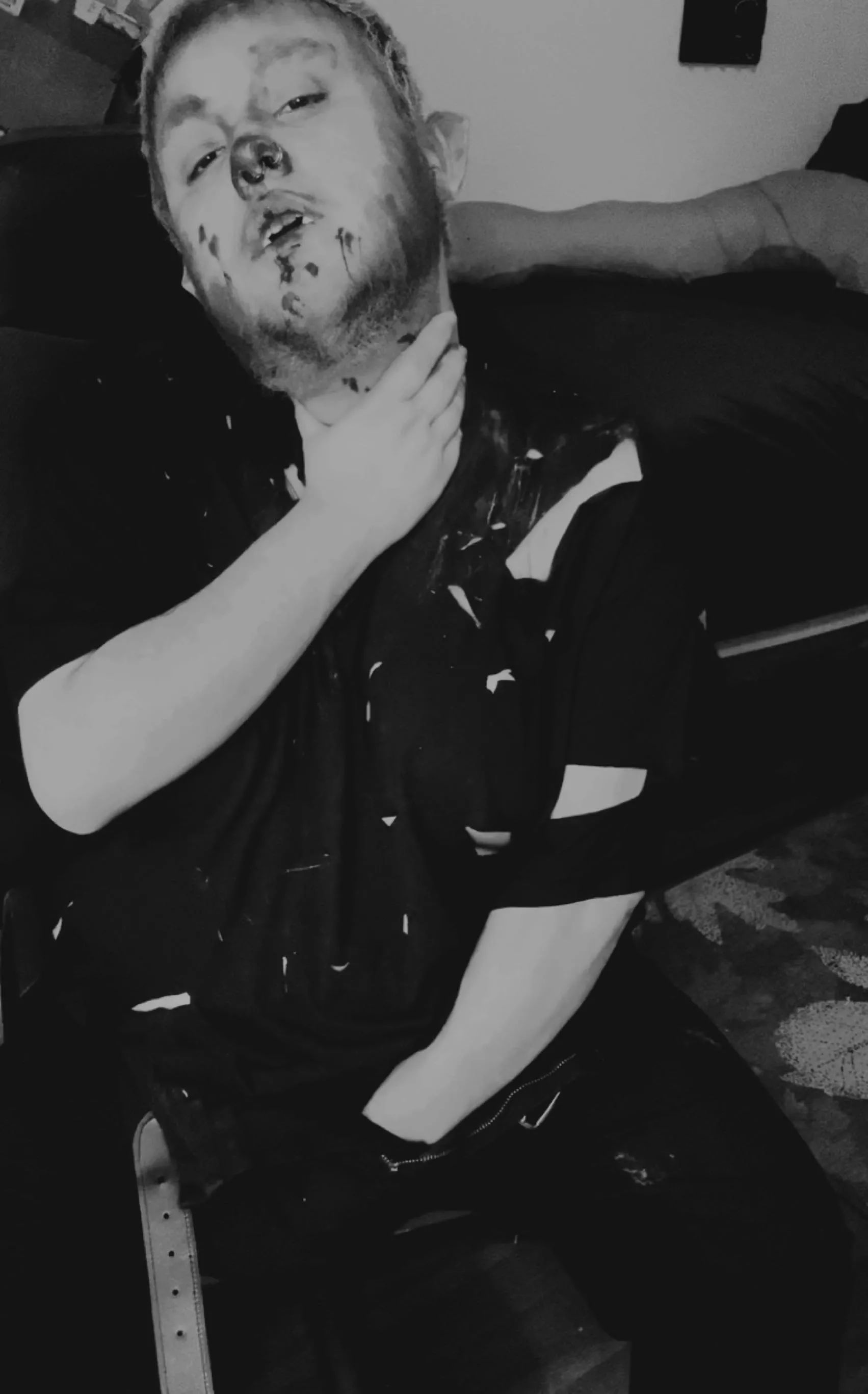 Local werewolf boy can’t stop touching himself 🥴