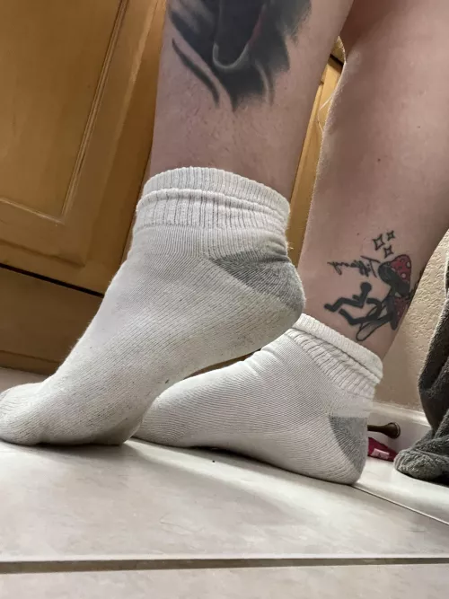 Love the classic Hanes sock look