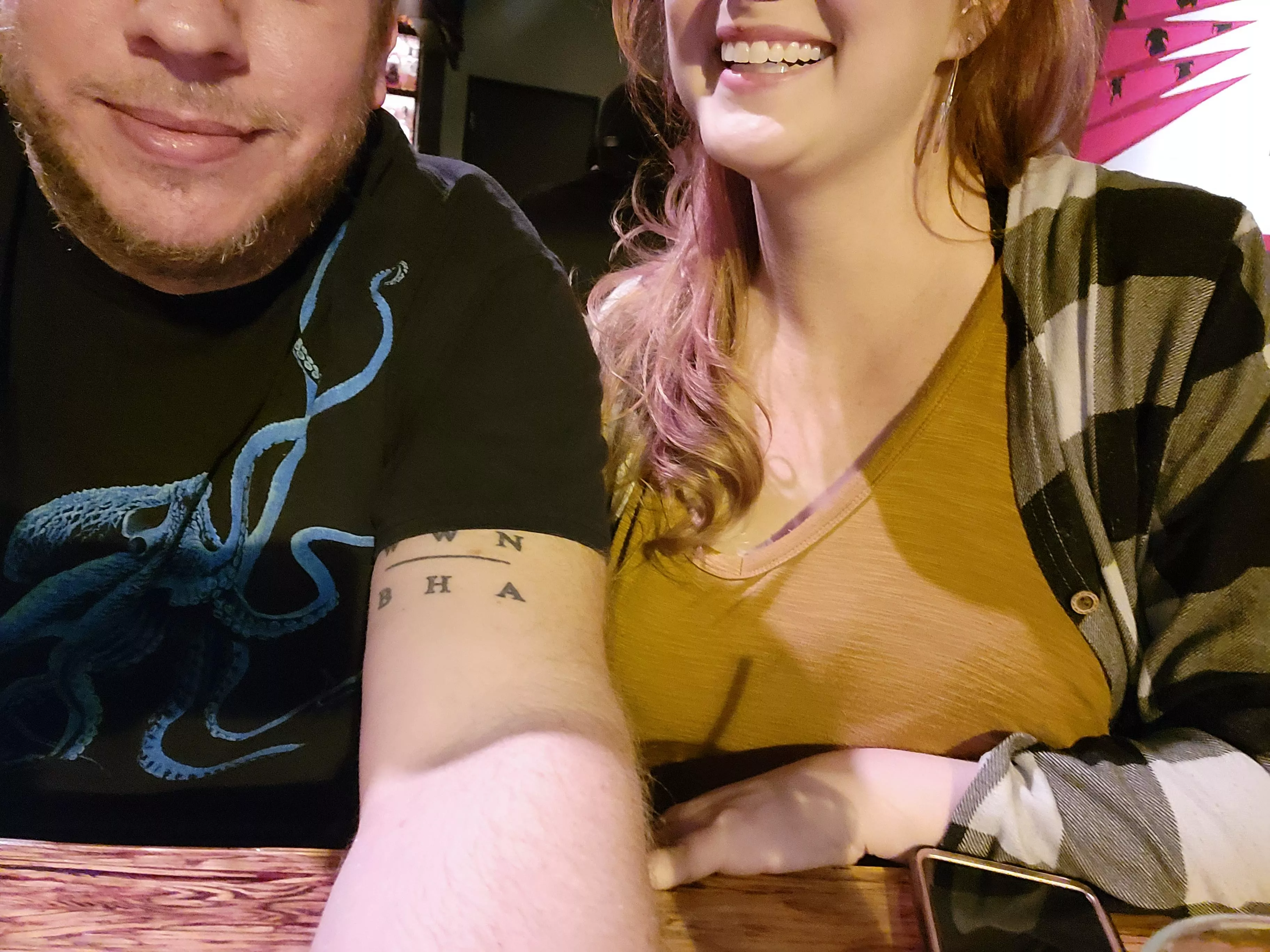 [M40F35 for MF] Hosting late-night Saturday resort hotel party. Couples and females welcome. North Phx ish area