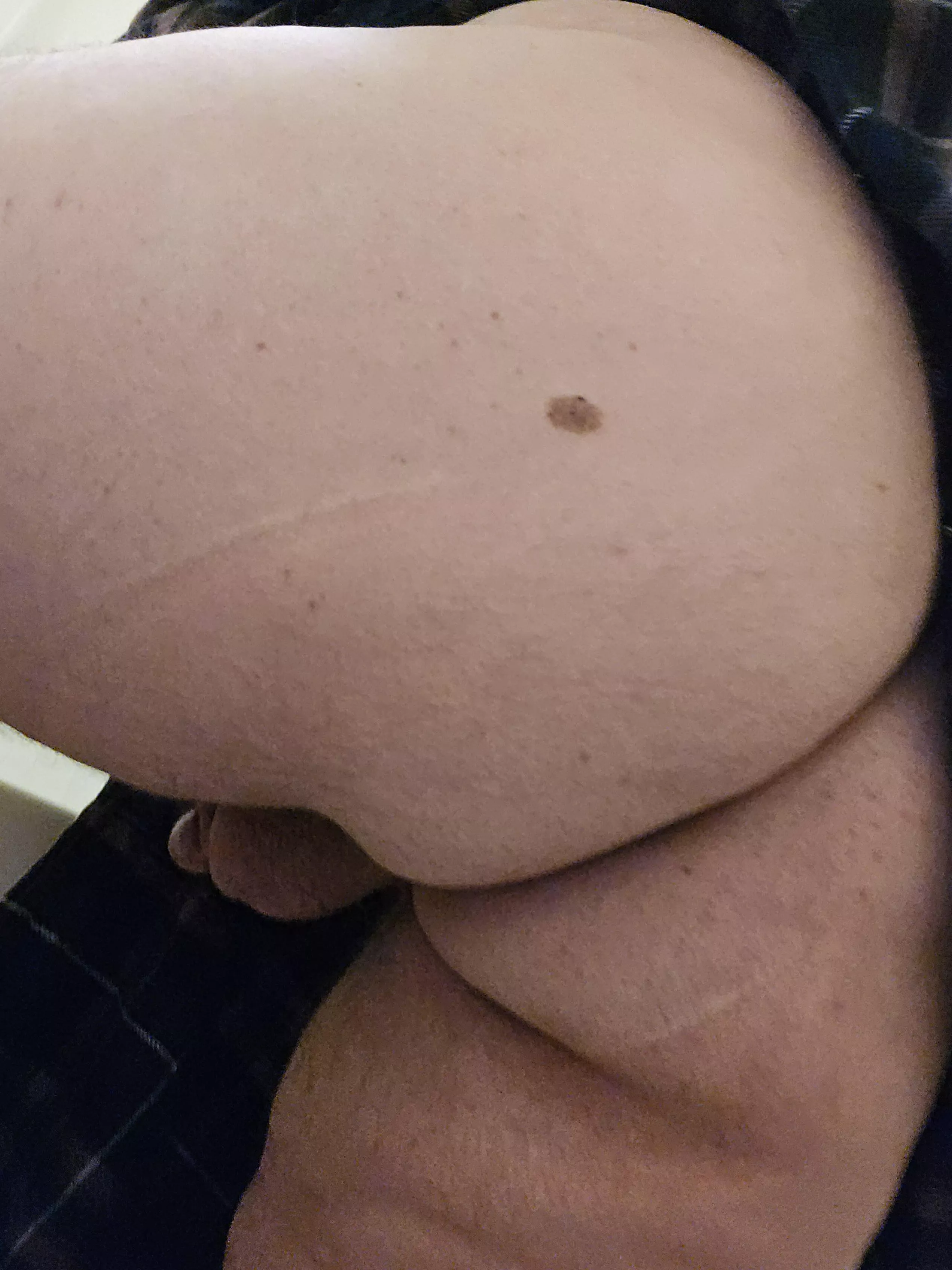 My ex always loved my ass, a lot to grab 