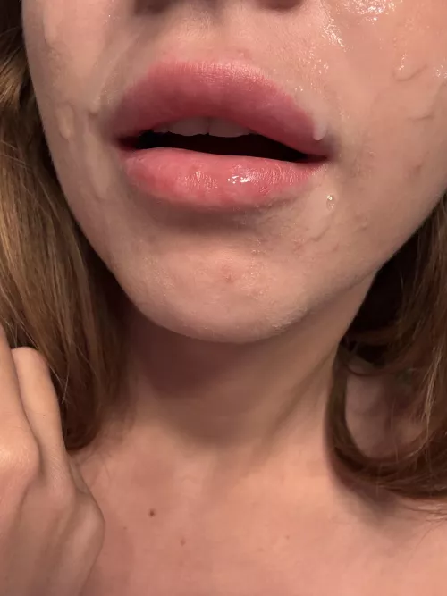 My lips need cum