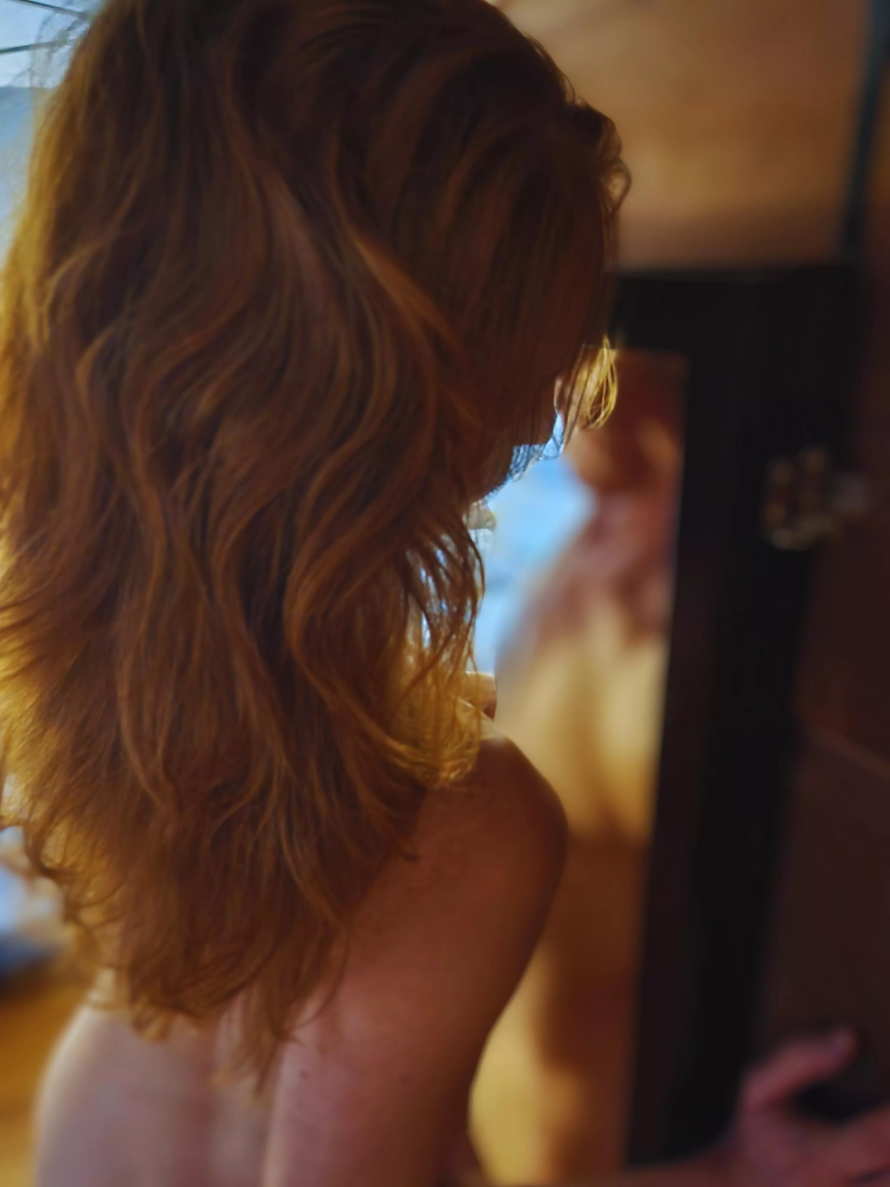 Now you see me, but you don't. (f)