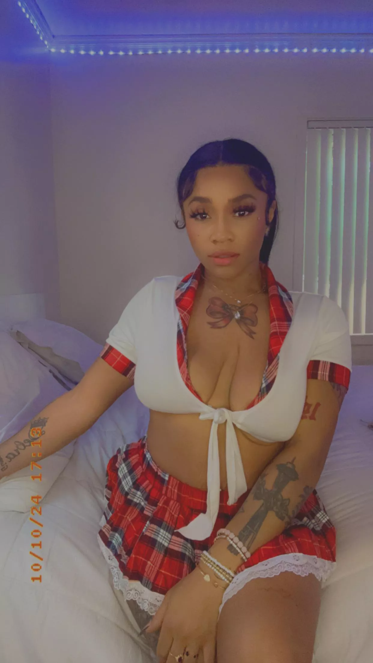 Open to meeting a couple 😍🥵😜