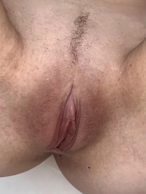 Over filled my pussy with multiple creampies