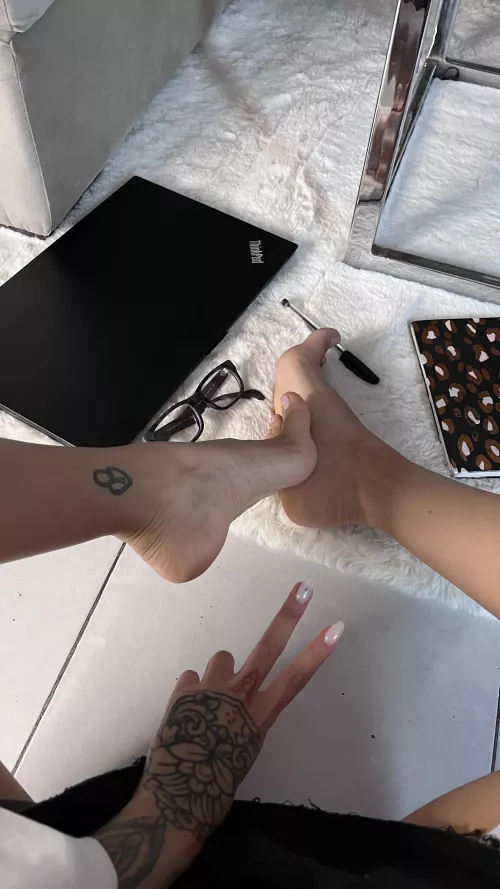 Picture me teasing you with my feet; you won’t forget this.