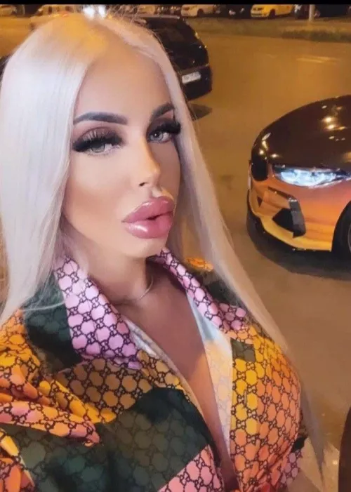 Plastic glamour is soooo hot 