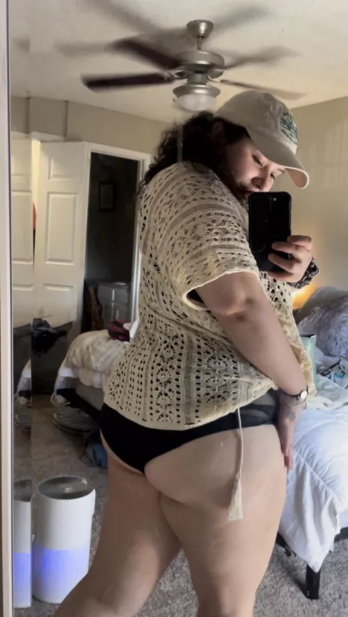 Reply yes if you’d fuck a 21 yr old 